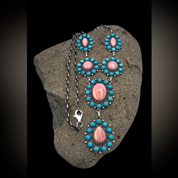 Navajo Sterling Silver Turquoise Pink Conch Shell Cluster Bib Necklace - Picture 4 of 6